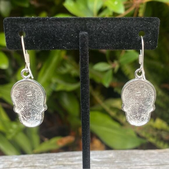 NWOT New Black/Red Skull "Day of the Dead” Dia de Los Muertos Earrings Halloween - Picture 3 of 3